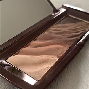 Hourglass eyeshadow palette INFINITY